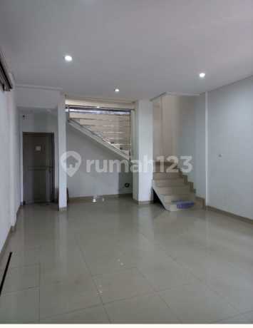 ruko di komplek nuansa indah di sayap terusan buah batu