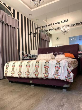 Dijual Cepat Rumah di Greenlakecity, Strategis,Lingkungan Nyaman,Asri, One Gate,Security 24Jam