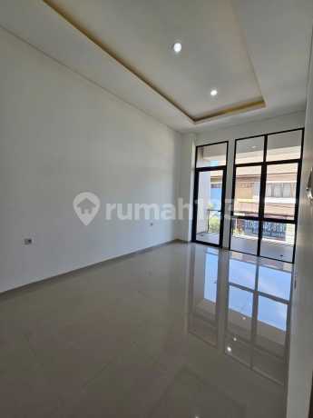 Rumah Baru Keren Ada 4 Kt & 4 Km Di Mekarwangi