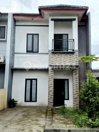 Rumah 3 R. Tidur 2 Lantai Kaisar Mansion B1 Karawaci Tangerang