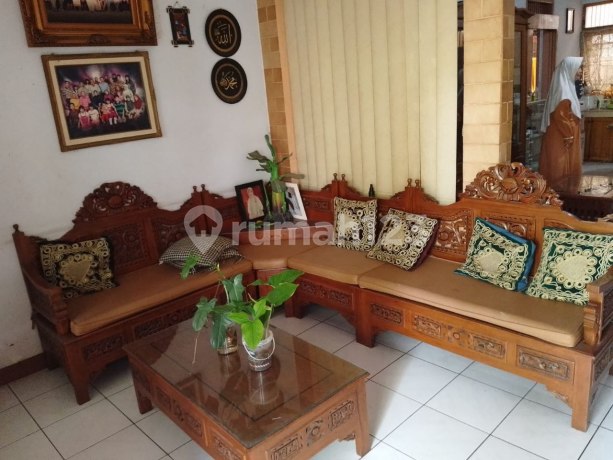 Rumah Asri Terawat di Komplek Pratista Antapani Bandung SHM