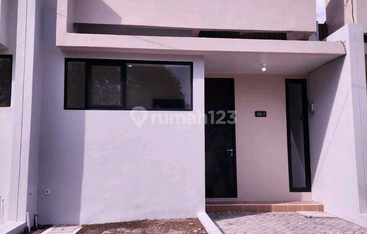 Rumah Swp Residence Kepatihan Menganti Gresik