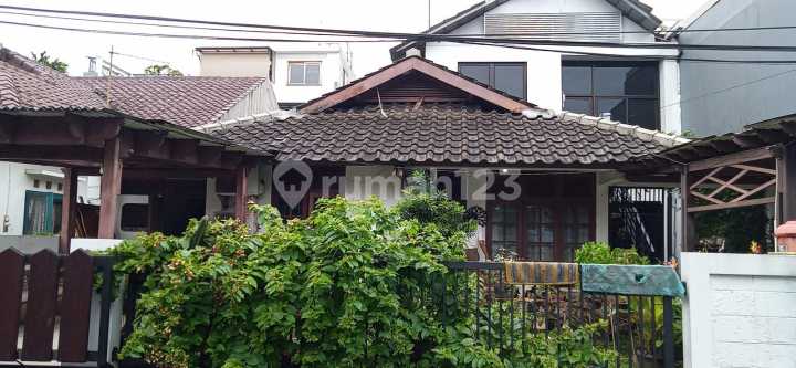 Rumah Dijual Cocok untuk Investasi Dekat Akses Tol Taman Mini, Kramat Jati, Jakarta Timur Rumah Dijual Cocok untuk Investasi Dekat Akses Tol Taman Mini, Kramat Jati, Jakarta Timur