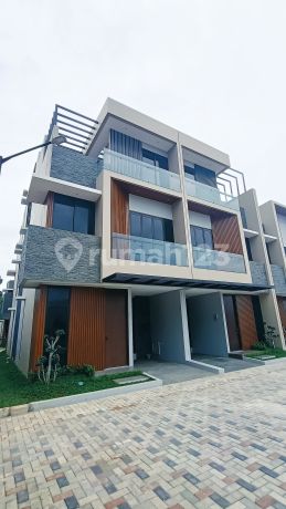 Dijual Rumah Siap Huni 3 Lantai di Jkarta Barat. Dijual Rumah Siap Huni 3 Lantai di Jkarta Barat.