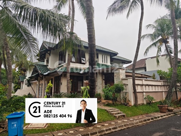 Rumah Asri Ada Taman Pribadi N Kolam Renang di Graha Taman Bintaro Gb-17461