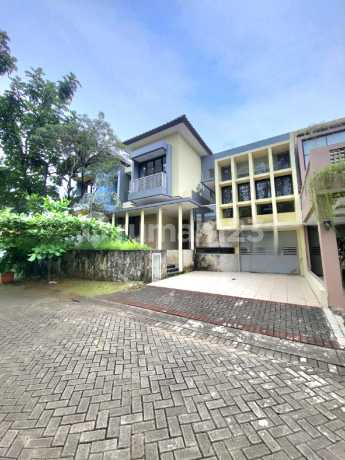 Unfurnished House Ready to Occupy in Kebayoran Symphony Bintaro Cluster Sc-15391