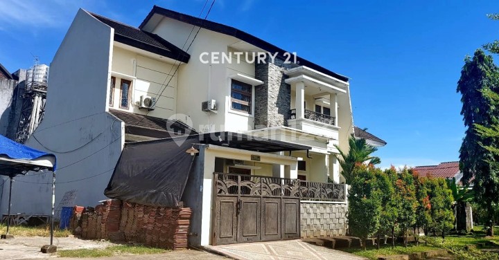 Large 2-Story House in Menteng Garden Housing Estate, Tanjung Bunga Large 2-Story House in Menteng Garden Housing Estate, Tanjung Bunga