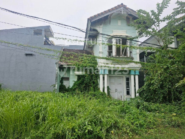 House Needs Renovation in Menteng Garden Cluster, Tanjung Bunga, Makassar