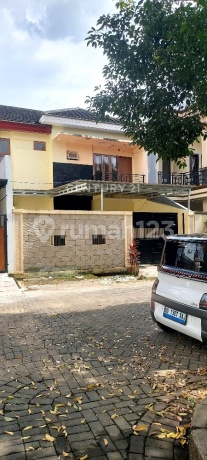 Rumah Modern Di Area Golden Park Panakukang Mas