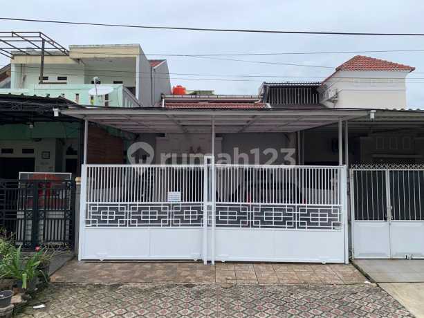 Rumah Poris Paradise Dekat Sport Club Siap Huni