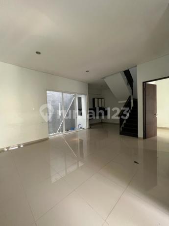 *Dijual Cepat, Rumah Nyaman Setra Glory Sayap Pasteur Bandung*