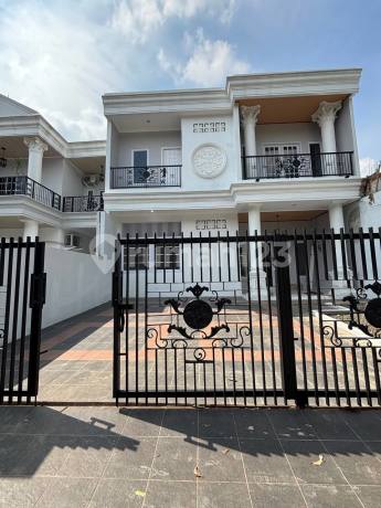 European Classic Style House in Megapolitan Cinere Complex European Classic Style House in Megapolitan Cinere Complex