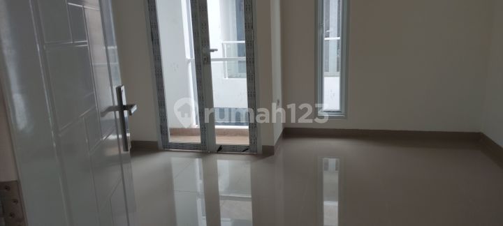 Sale! Rumah Scandinivian Dekat Radjak Hospital Salemba Jakarta Pusat