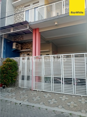 Dijual Rumah 2 lantai di Gunungsari Indah Surabaya Dijual Rumah 2 lantai di Gunungsari Indah Surabaya