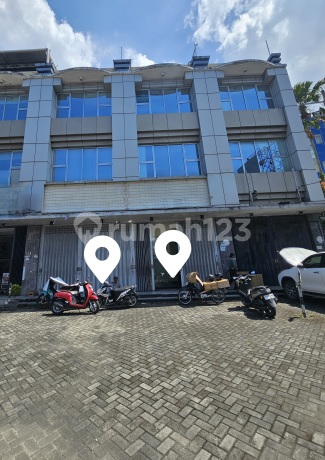 Ruko Besar Gandeng Strategis Sudirman Balikpapan Parkir Luas Ruko Besar Gandeng Strategis Sudirman Balikpapan Parkir Luas