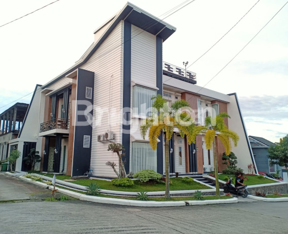 RUMAH MEWAH HOOK BALIKPAPAN FULL FURNISH BORNEO PARADISO DEKAT PINTU TOL BALSAM