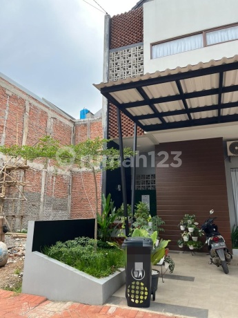 Rumah Hoek 2 Lantai di Pesona Remboelan Serpong Tangerang Selatan