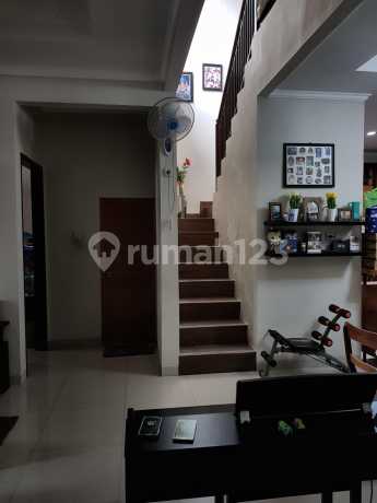 Rumah Bagus Dekat Modern hill di Puri Primacom Sawangan Depok
