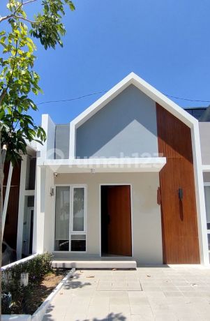 Rumah Baru Bagus Di Siranda Terrace