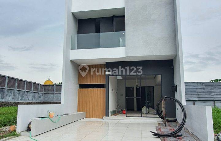 Rumah Baru Gress Minimalis Modern Crystal Golf Citraland Utama Surabaya Barat