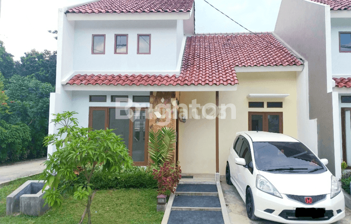 Rumah hoek depan taman di Nuansa Alam Cilebut Asri Bogor