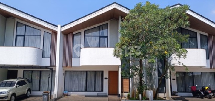 RUMAH DI CARLTON PRIVATE RESIDENCE, KAVLING 18, TAPOS, DEPOK; LT.132m2; SHM RUMAH DI CARLTON PRIVATE RESIDENCE, KAVLING 18, TAPOS, DEPOK; LT.132m2; SHM