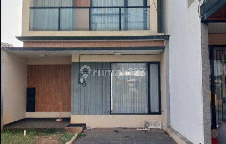 Rumah 2lt; Luas Tanah 182m2 Di Perum. Sawangan Village Sawangan