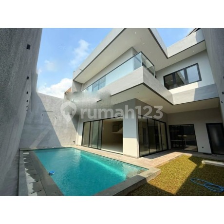 A House in Premium Cluster Bintaro Jaya Sector 7 & Comfortable Residence A House in Premium Cluster Bintaro Jaya Sector 7 & Comfortable Residence