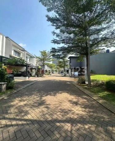 Dijual Kavling Hadap Fasum dan Taman di Kebayoran Bintaro