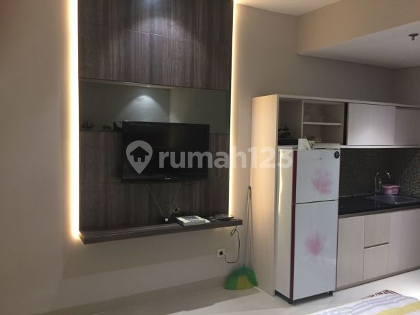 9. W Apartement Atria Serpong , Studio , Furnished, Lantai Atas