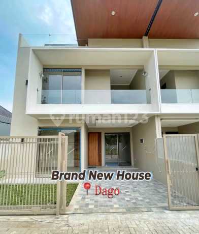 Rumah 2,5 lantai baru Villa Rooftop View Golf Mountain Cigadung Rumah 2,5 lantai baru Villa Rooftop View Golf Mountain Cigadung