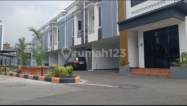 Di Jual Rumah Baru 100M2 Jl Raya Jendral Ahmad Yani Jak Tim Di Jual Rumah Baru 100M2 Jl Raya Jendral Ahmad Yani Jak Tim