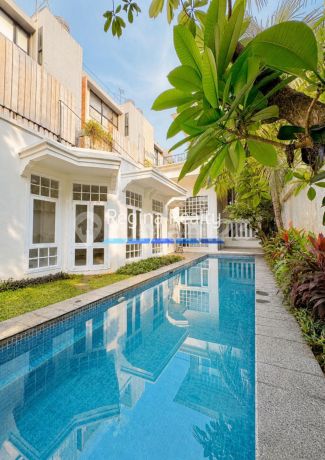 Regina Realty, House for Sale in Cilandak, South Jakarta Regina Realty, House for Sale in Cilandak, South Jakarta
