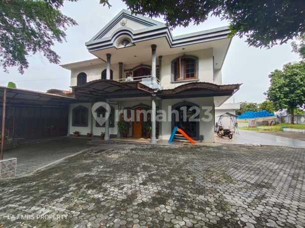 Rumah Cantiq Luas Tanah Besar Di Crown Hill Estate, Batam Kota