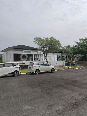 Grand Summit Southlink, Luxury Golf View House Ready to Occupy and Furnished, Batam