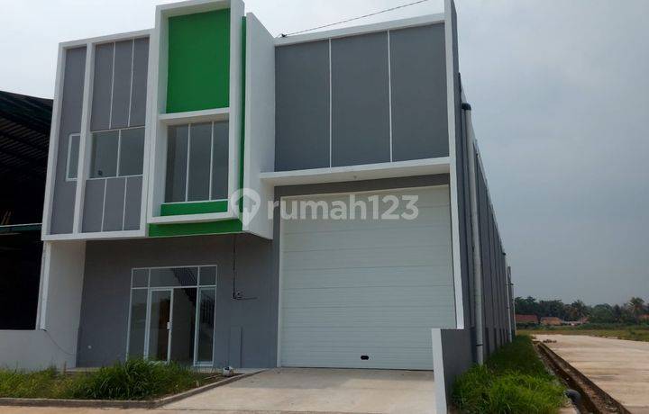Gudang Dijual Surya Grand Cisoka Gedung Baru Harga Second Masih Bisa Nego 