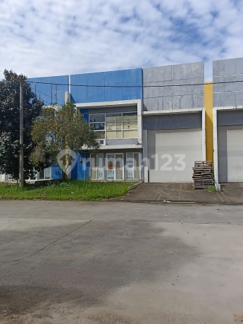 Dijual Gudang Second Bizpoint Cikupa Tangerang 