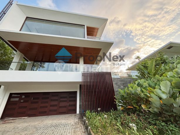 Rumah Baru 3 Lantai The Signature Villa Panbil Balihouse Batam