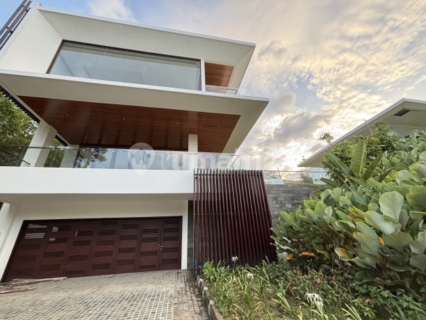 Rumah Baru 3 Lantai The Signature Villa Panbil Balihouse Batam