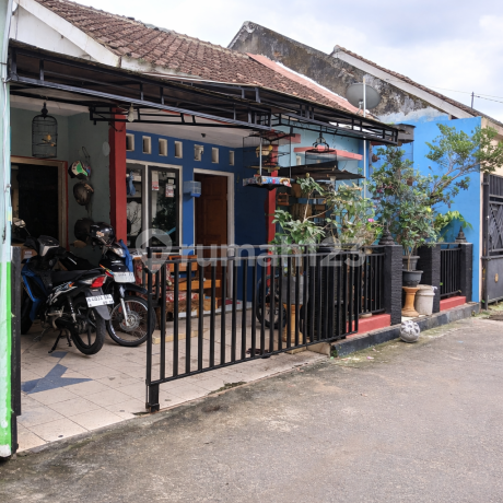 Affordable House in Perum Bumi Gemilang, Magelang City, Strategic Location Near Schools and City Center.