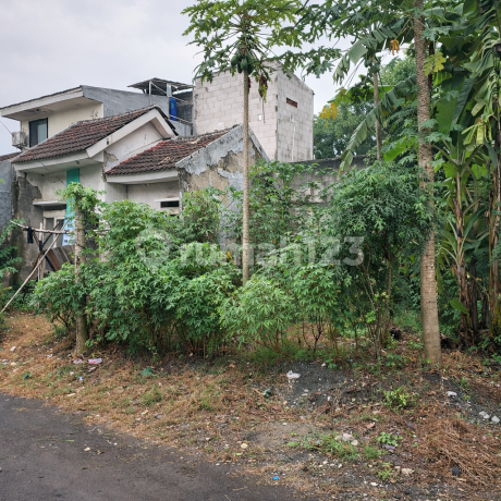 Land in the Cikeas Gardenia Housing Complex, Gunung Putri District, Bogor. The location is very strategic for residential purposes, close to the toll gate.