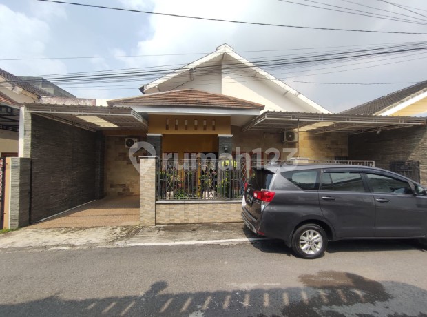 Rumah 3 Kamar Lokasi Strategis, Cocok Untuk Keluarga Di Jambusari, Depok, Sleman