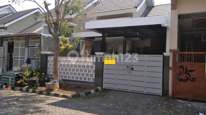 Rumah Dekat Bandara Juanda Berada di Perum Safira Stone Resort Sidoarjo