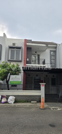 Di Jual Rumah.2 Lantai.dengan Cara Lelang Negara Dengan Cara Pembayaran.chas Leras Dan.apa Adanya di Jl. Taman Buah Boulevard no. 20, Larangan Utara, Larangan, Kota Tangerang, Banten, Indonesia, Larangan