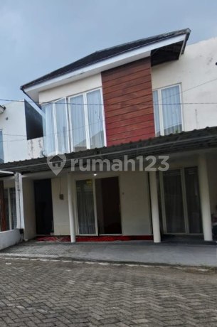 Rumah Evergreen De Parc Surabaya Murah SAM.YA6033 Rumah Evergreen De Parc Surabaya Murah SAM.YA6033