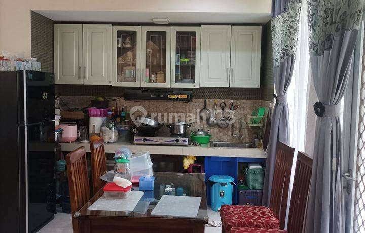 Rumah Bagus Nyaman 2 Lantai Semi Furnished Siap Huni di Kampung Padi Bandung