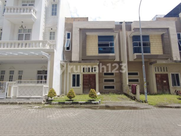 Villa di Komplek Grand Cemara Asri Jalan Casablanca 