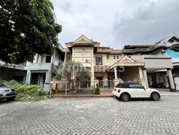 Villa di Komplek Cemara Asri Jalan Melati 