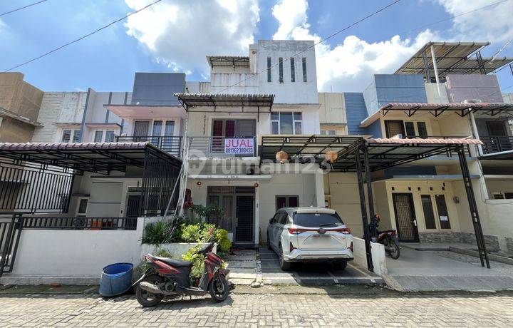 Villa di Komplek City Suites Jalan Gatot Subroto Km 10 
