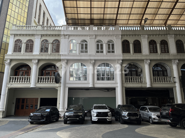Ruko Gandeng di Komplek Cbd Polonia